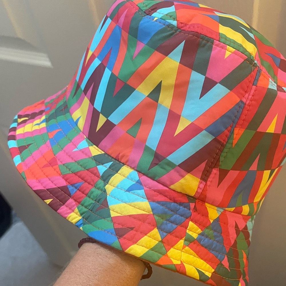 Valentino bucket hat - AUTHENTIC